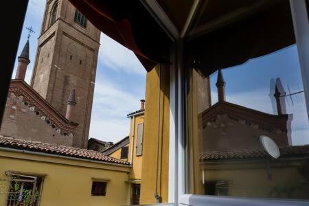 Charme Appartamento Immerso Tra Le Mura Bolognesi 外观 照片